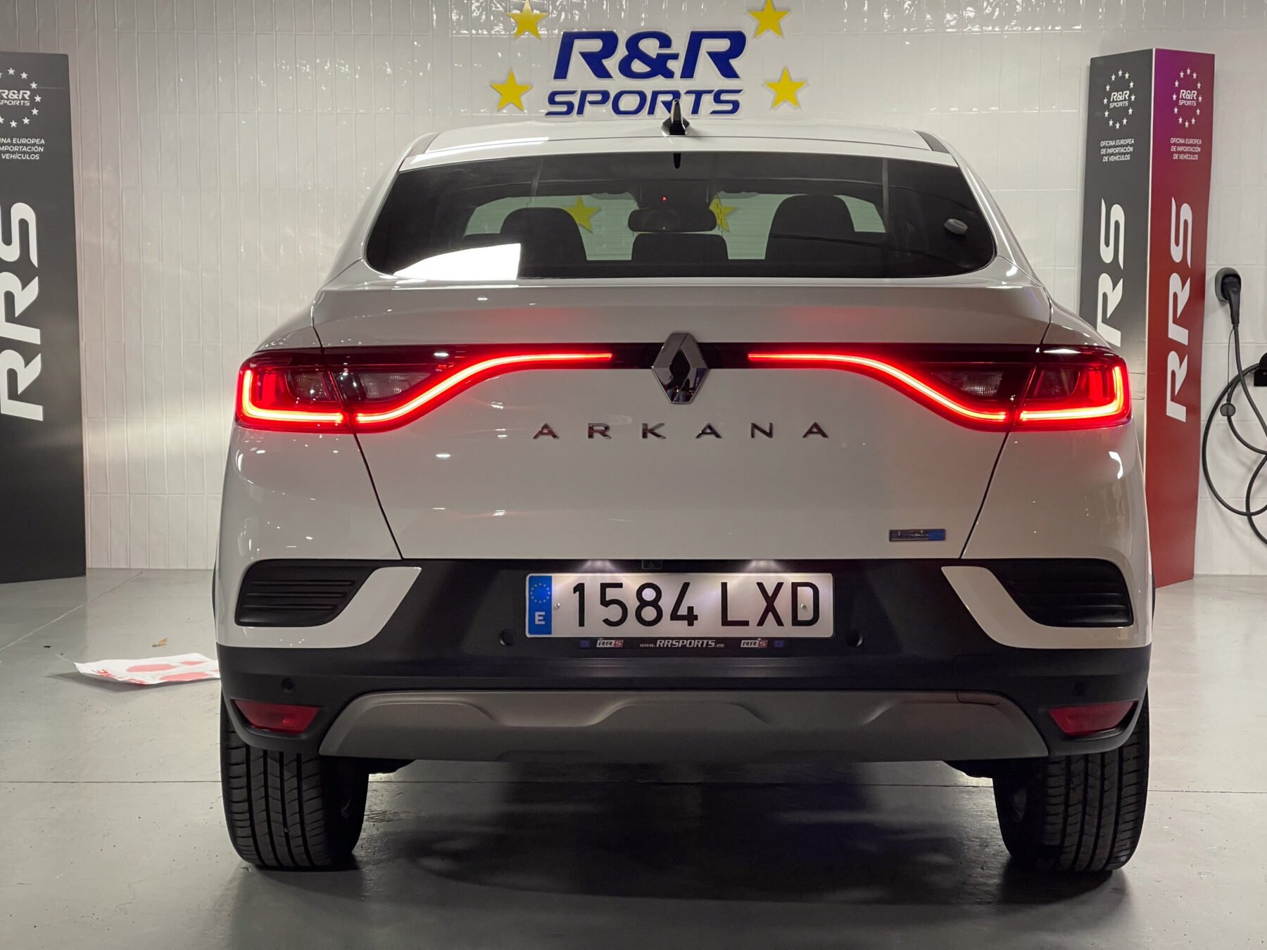 RENAULT Arkana Hybrid E-TECH