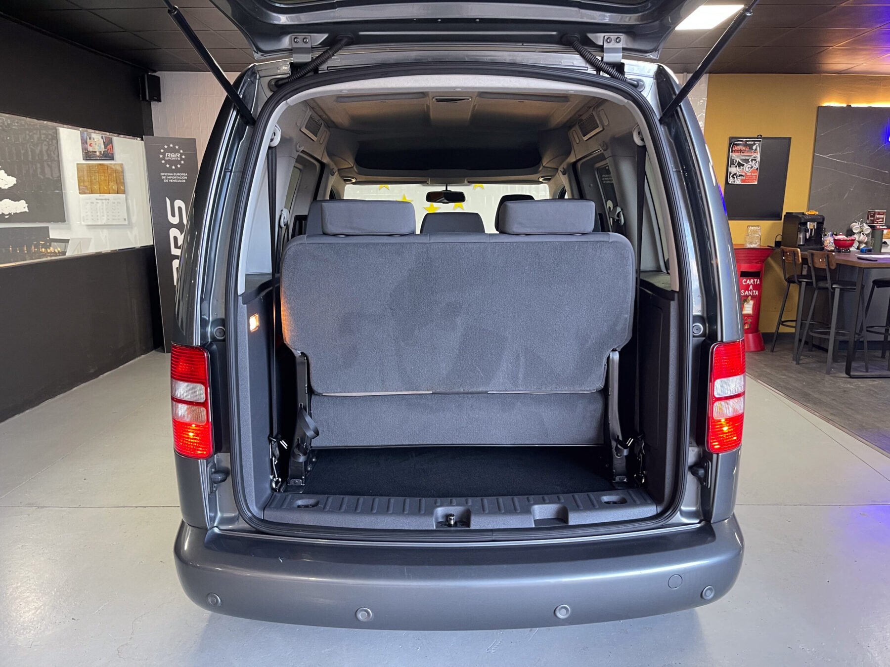 VOLKSWAGEN Caddy 1.2 TSI TRENDLINE 7PL