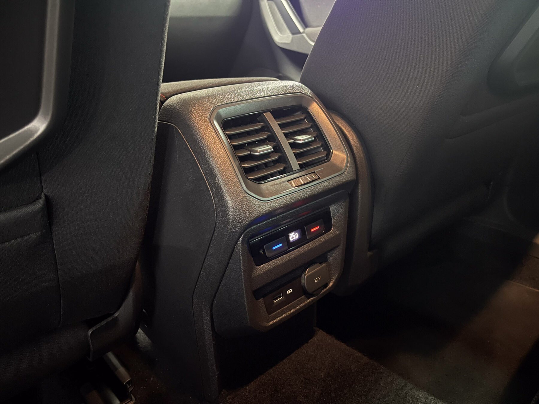 VOLKSWAGEN Tiguan Sport 2.0 TDI 4M DSG