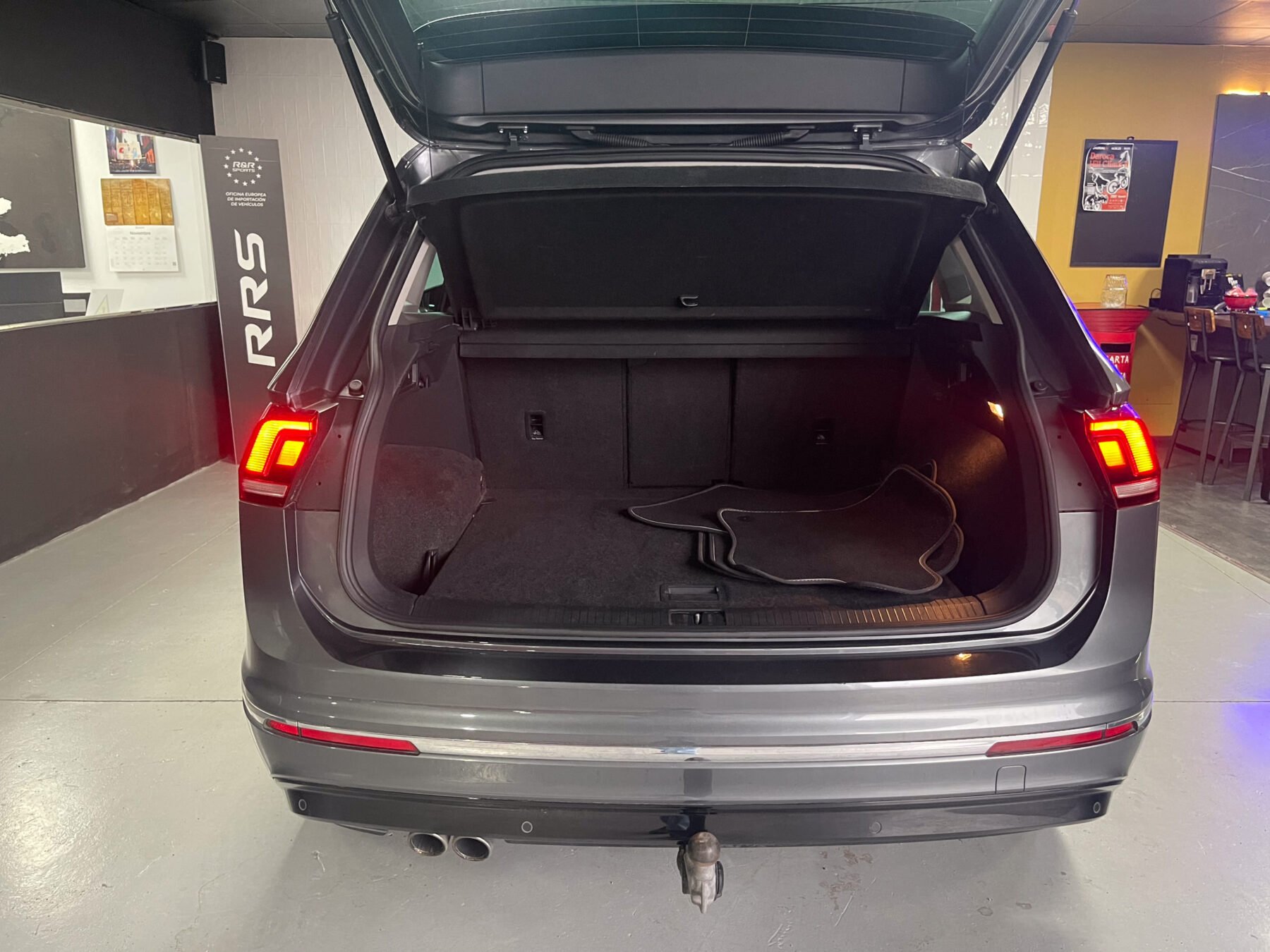 VOLKSWAGEN Tiguan Sport 2.0 TDI 4M DSG