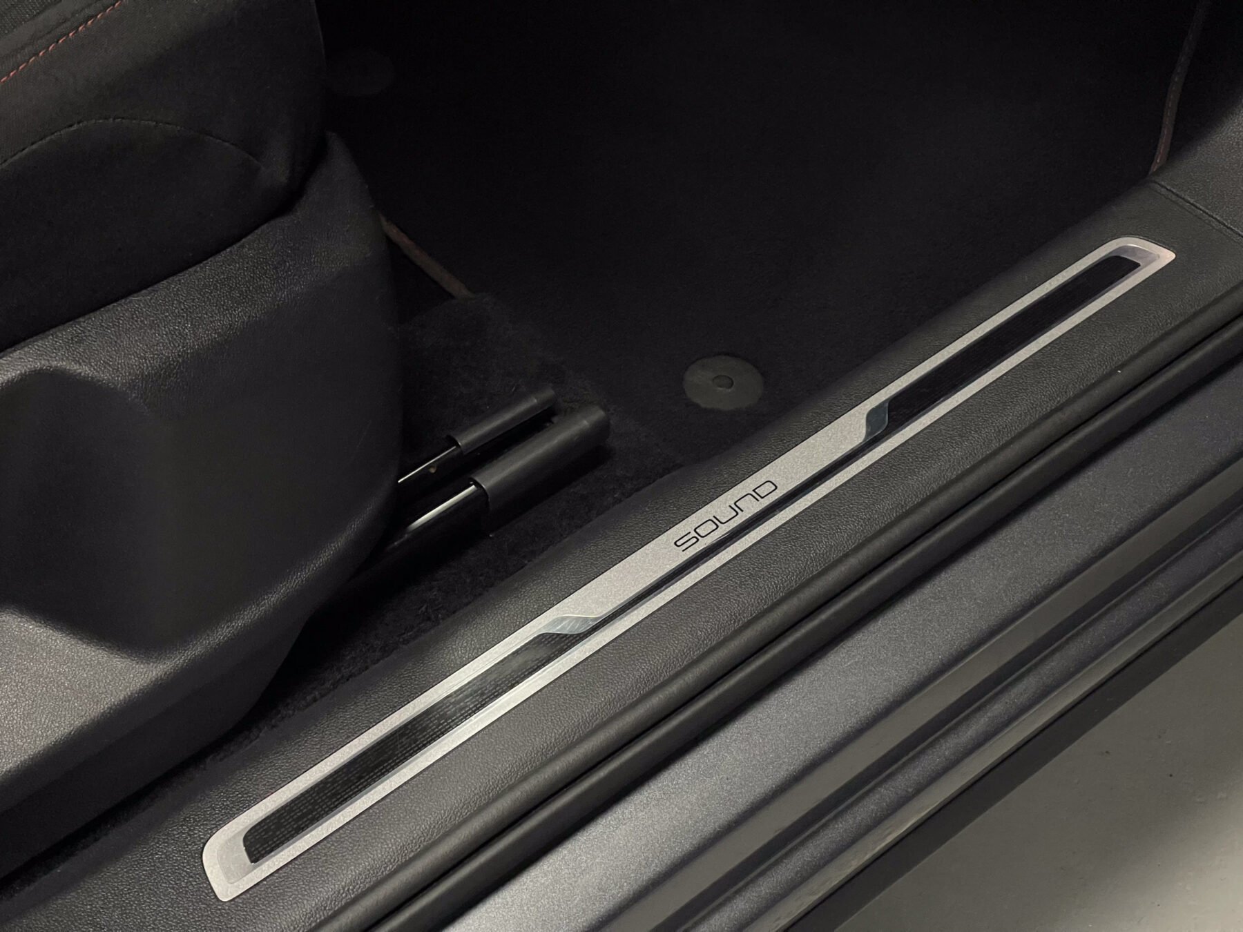 VOLKSWAGEN Tiguan Sport 2.0 TDI 4M DSG