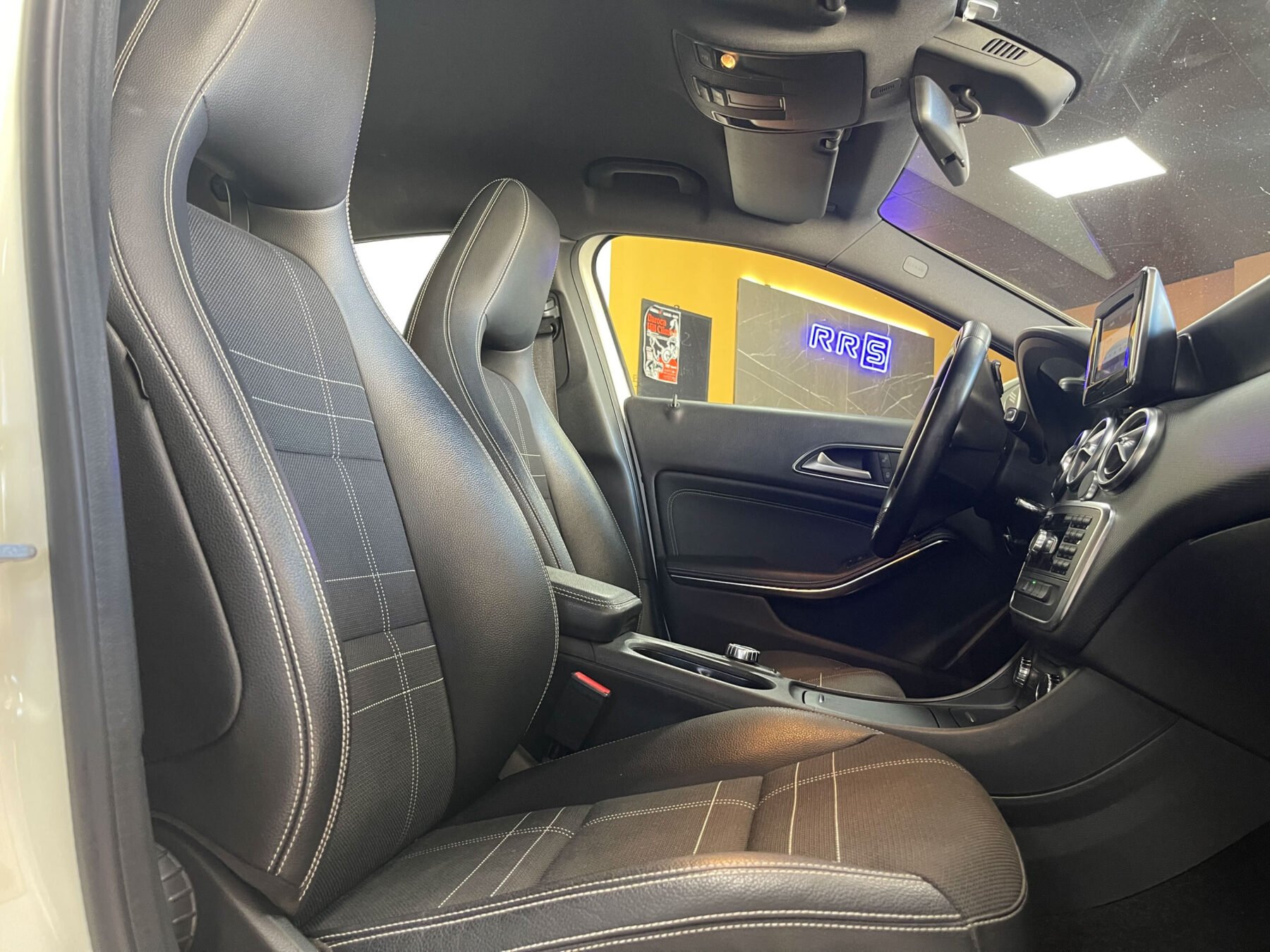 MERCEDES-BENZ Clase A 180CDI