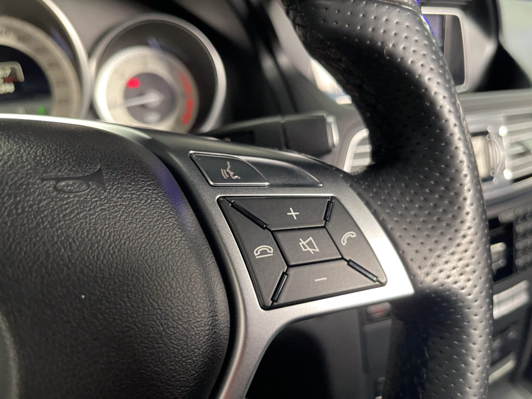 MERCEDES-BENZ Clase E Cabrio 220 CDI AMG