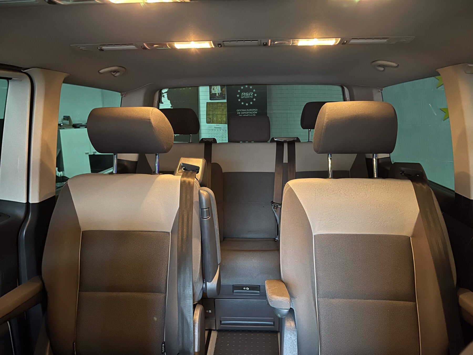 VOLKSWAGEN Multivan 2.0 TDI Outdoor BMT