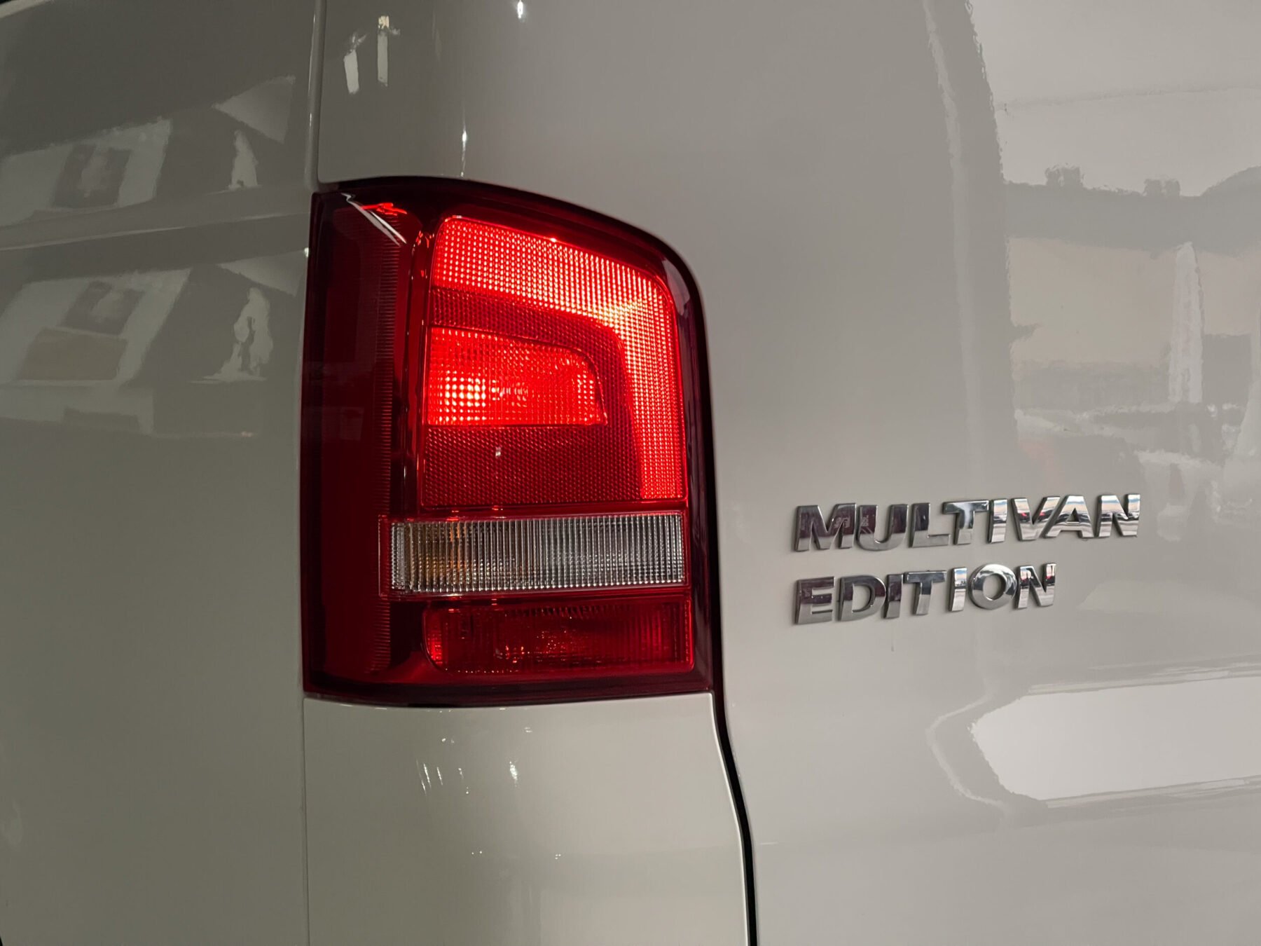 VOLKSWAGEN Multivan 2.0 TDI Outdoor BMT