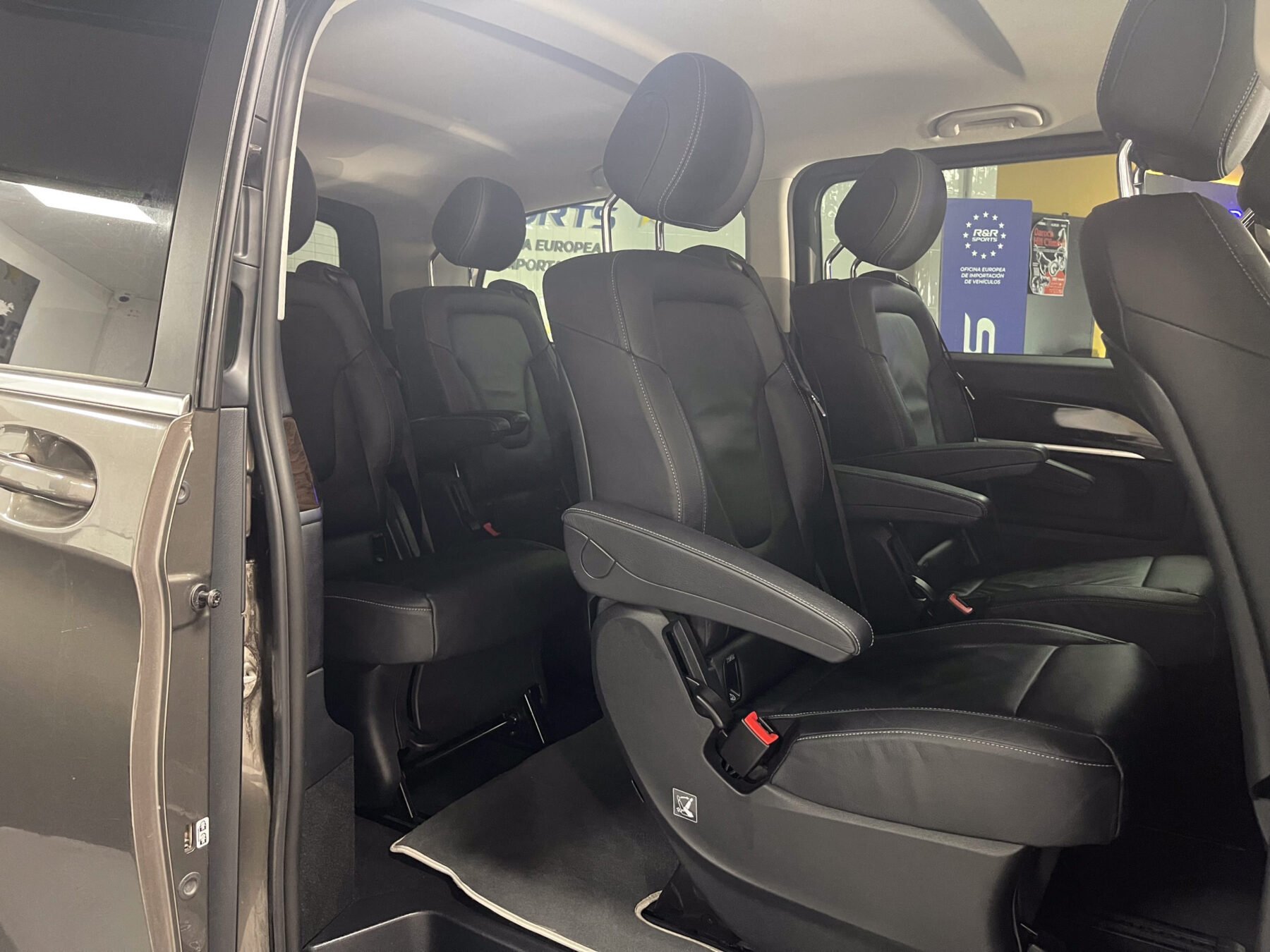 MERCEDES-BENZ Clase V 220 CDI Avantgarde