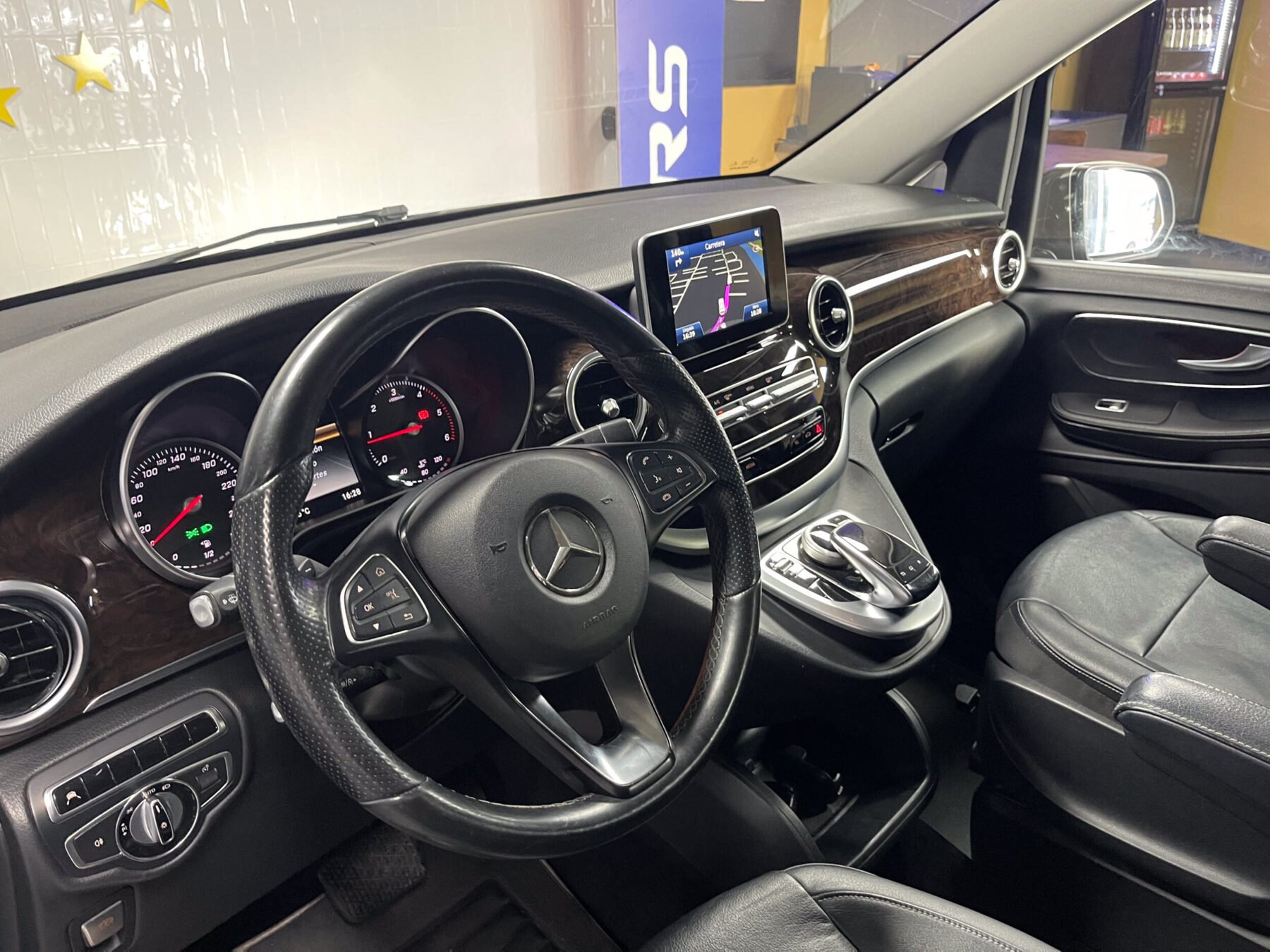 MERCEDES-BENZ Clase V 220 CDI Avantgarde