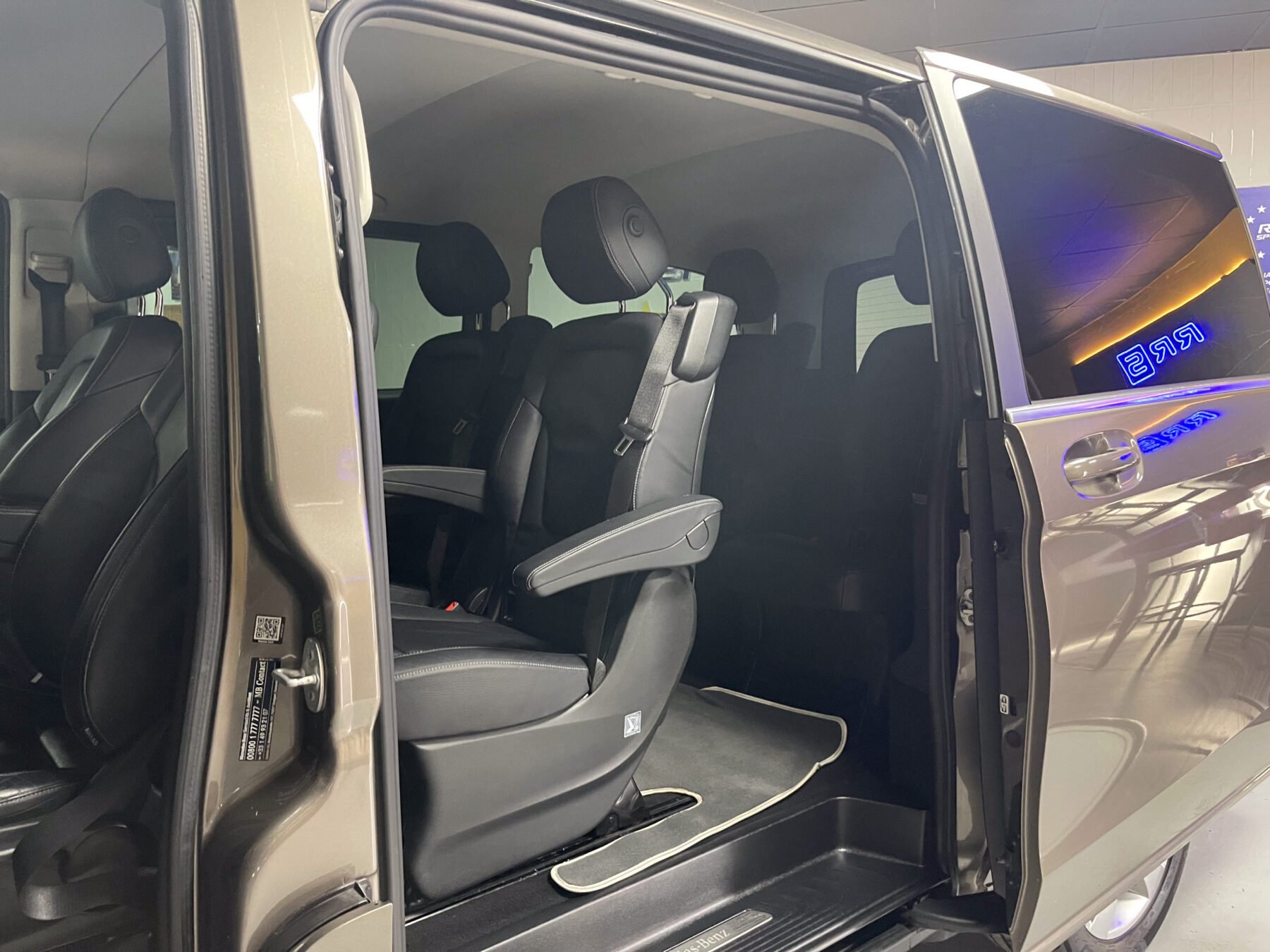 MERCEDES-BENZ Clase V 220 CDI Avantgarde