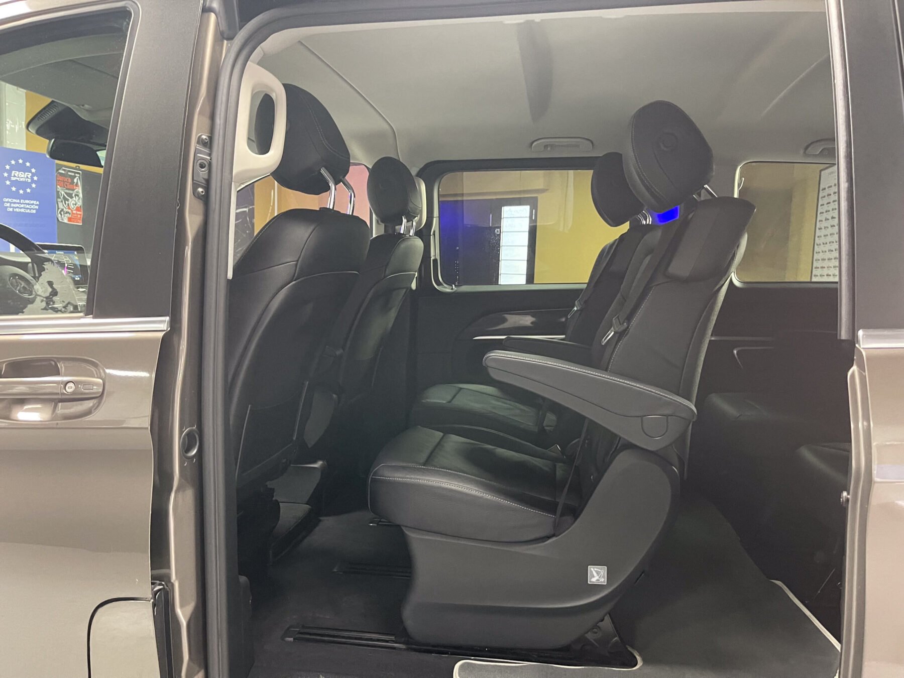 MERCEDES-BENZ Clase V 220 CDI Avantgarde