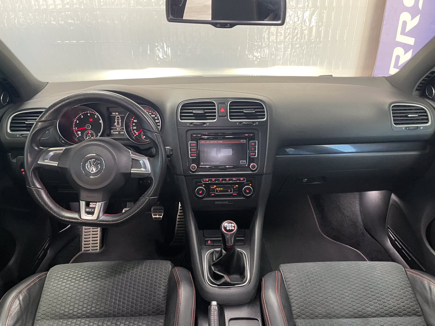 VOLKSWAGEN Golf GTI VI 35 Edition