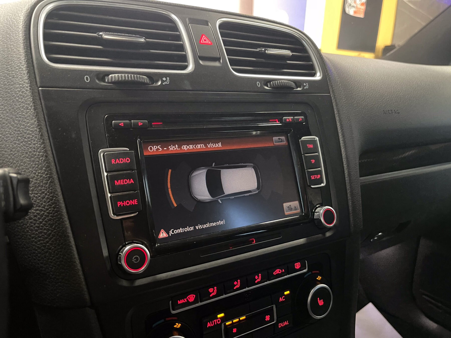 VOLKSWAGEN Golf GTI VI 35 Edition