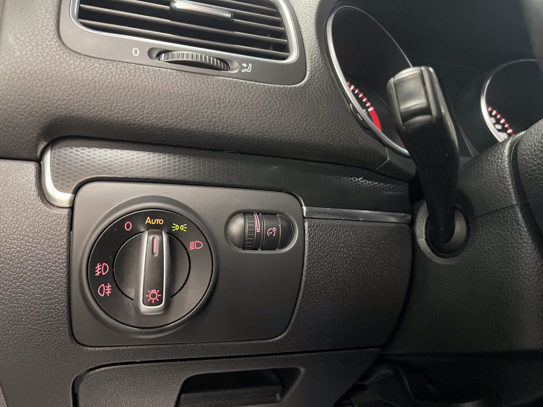 VOLKSWAGEN Golf GTI VI 35 Edition