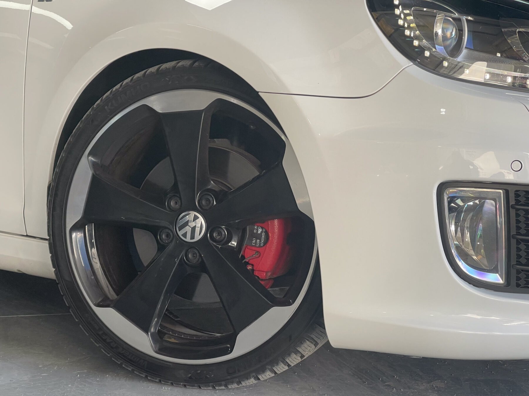 VOLKSWAGEN Golf GTI VI 35 Edition