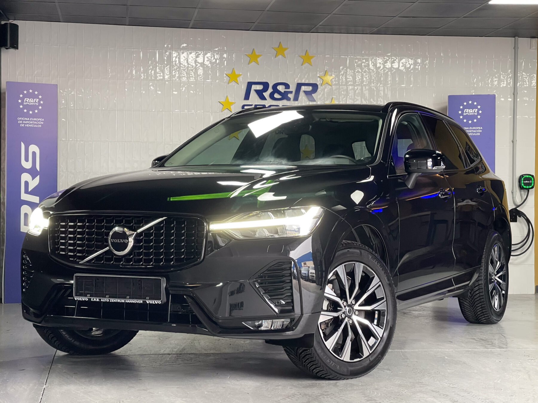 VOLVO XC60 2.0 B4 MILD HYBRID PLUS DARK
