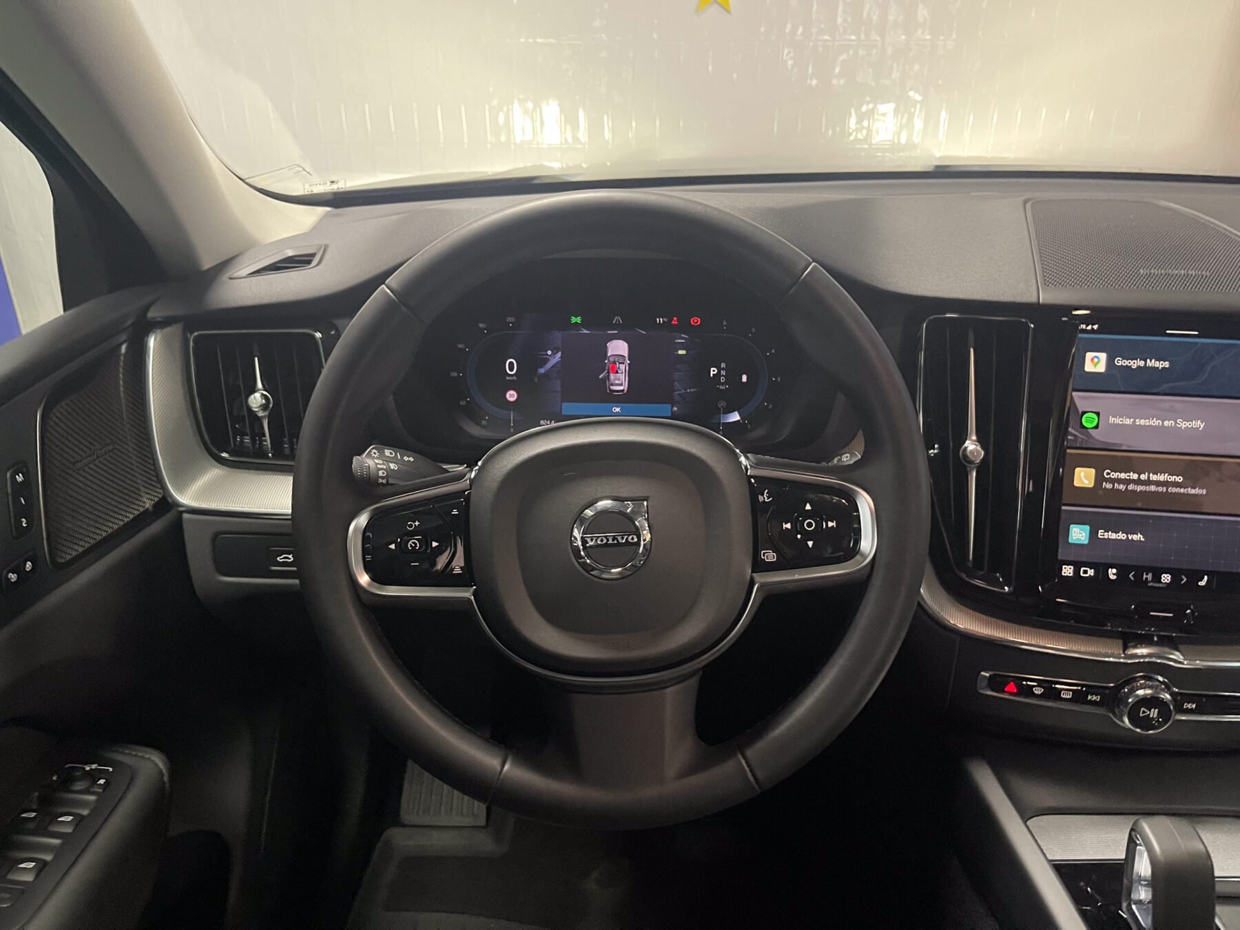 VOLVO XC60 2.0 B4 MILD HYBRID PLUS DARK