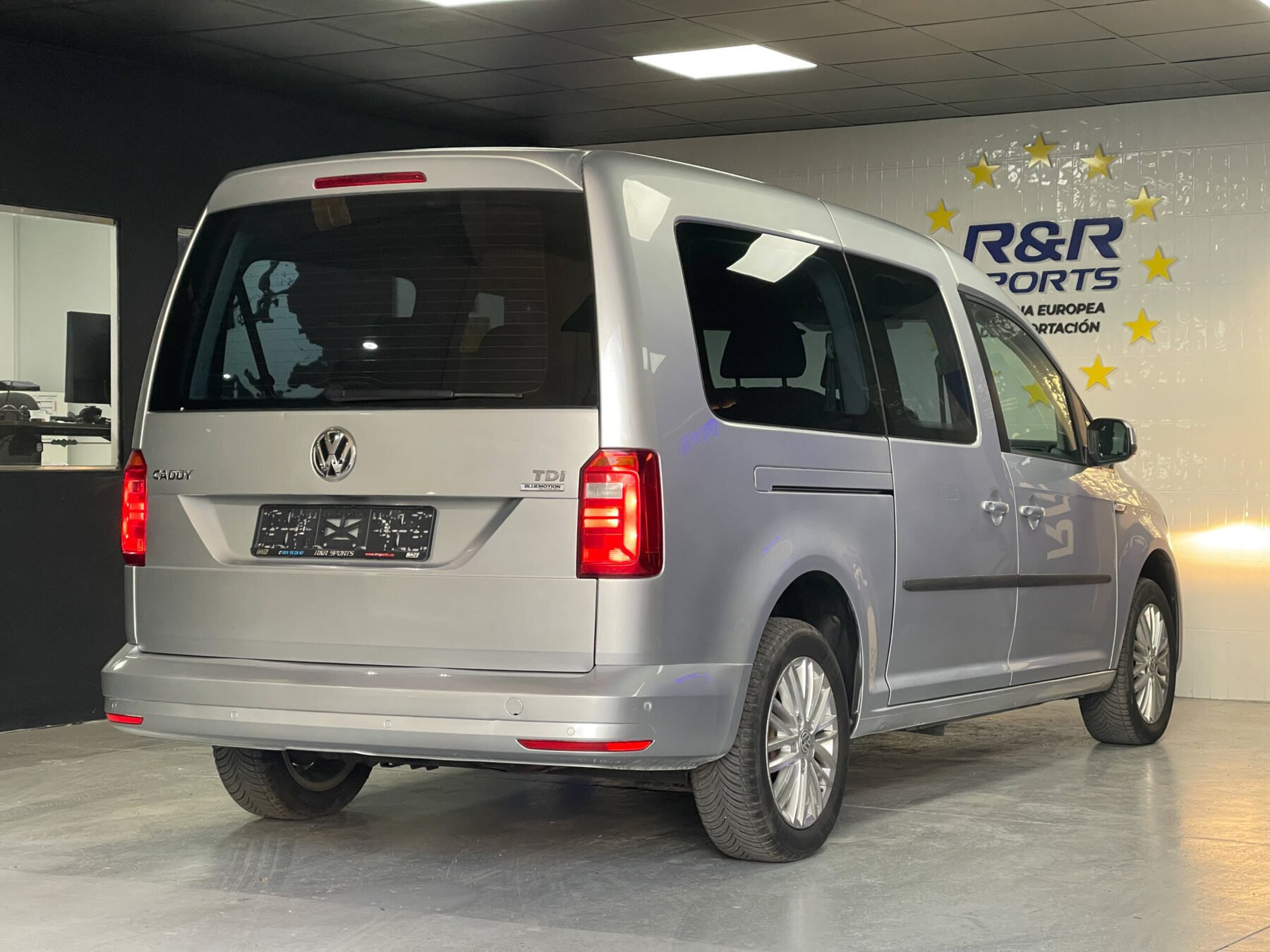 VOLKSWAGEN Caddy MAXI 2.0 TDI 7pl 