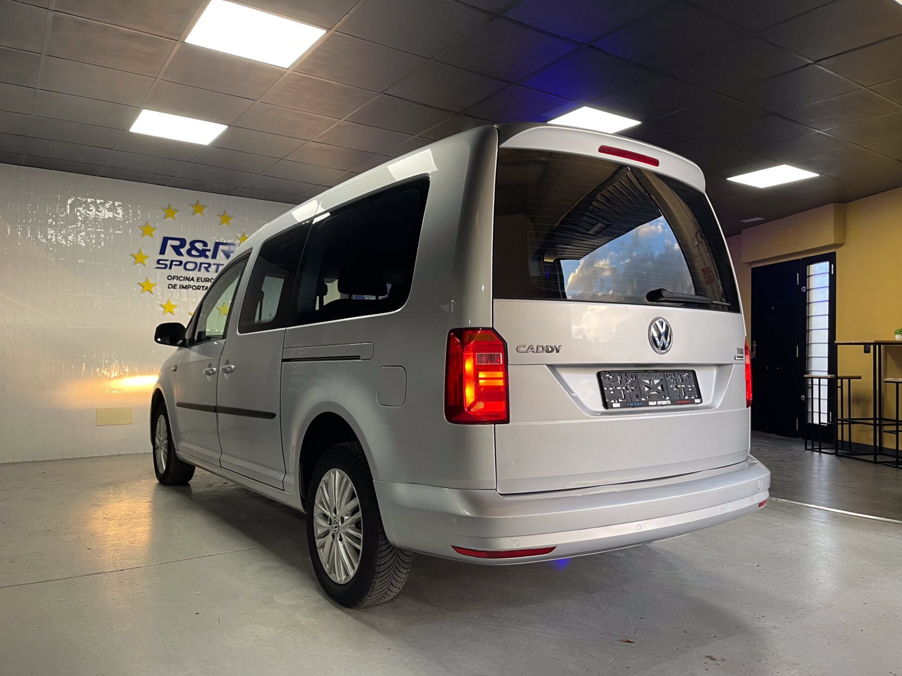 VOLKSWAGEN Caddy MAXI 2.0 TDI 7pl 