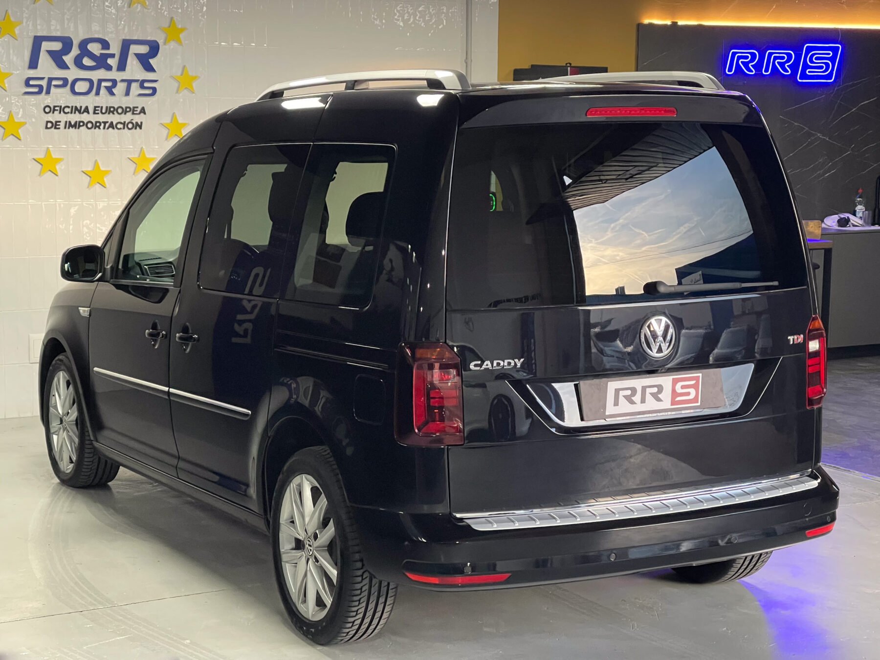VOLKSWAGEN Caddy 2.0 TDI Highline DSG