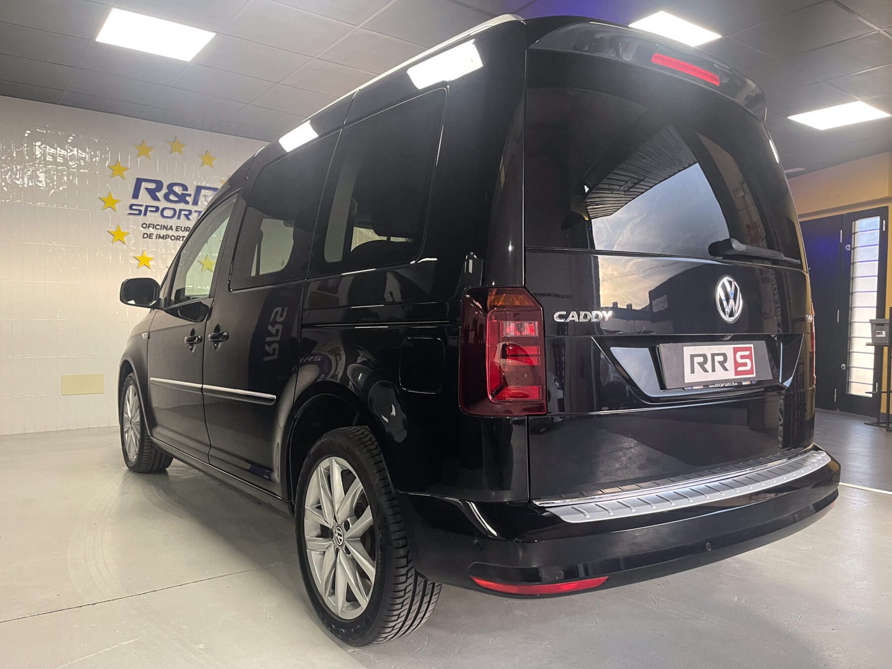 VOLKSWAGEN Caddy 2.0 TDI Highline DSG