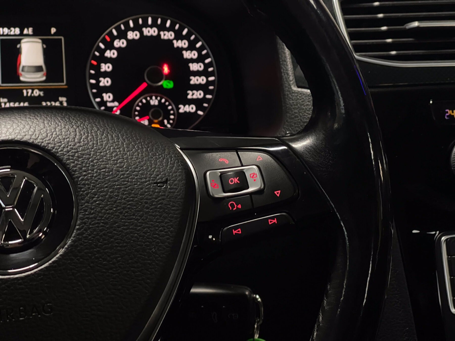 VOLKSWAGEN Caddy 2.0 TDI Highline DSG