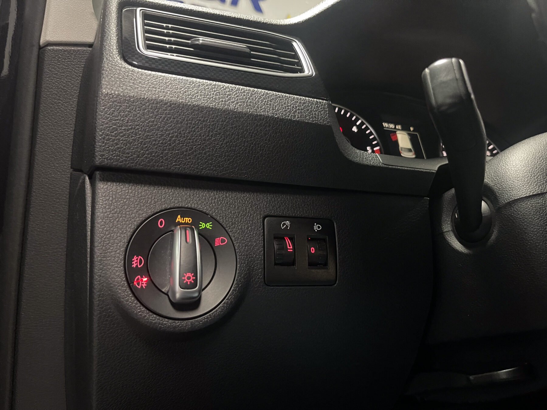 VOLKSWAGEN Caddy 2.0 TDI Highline DSG