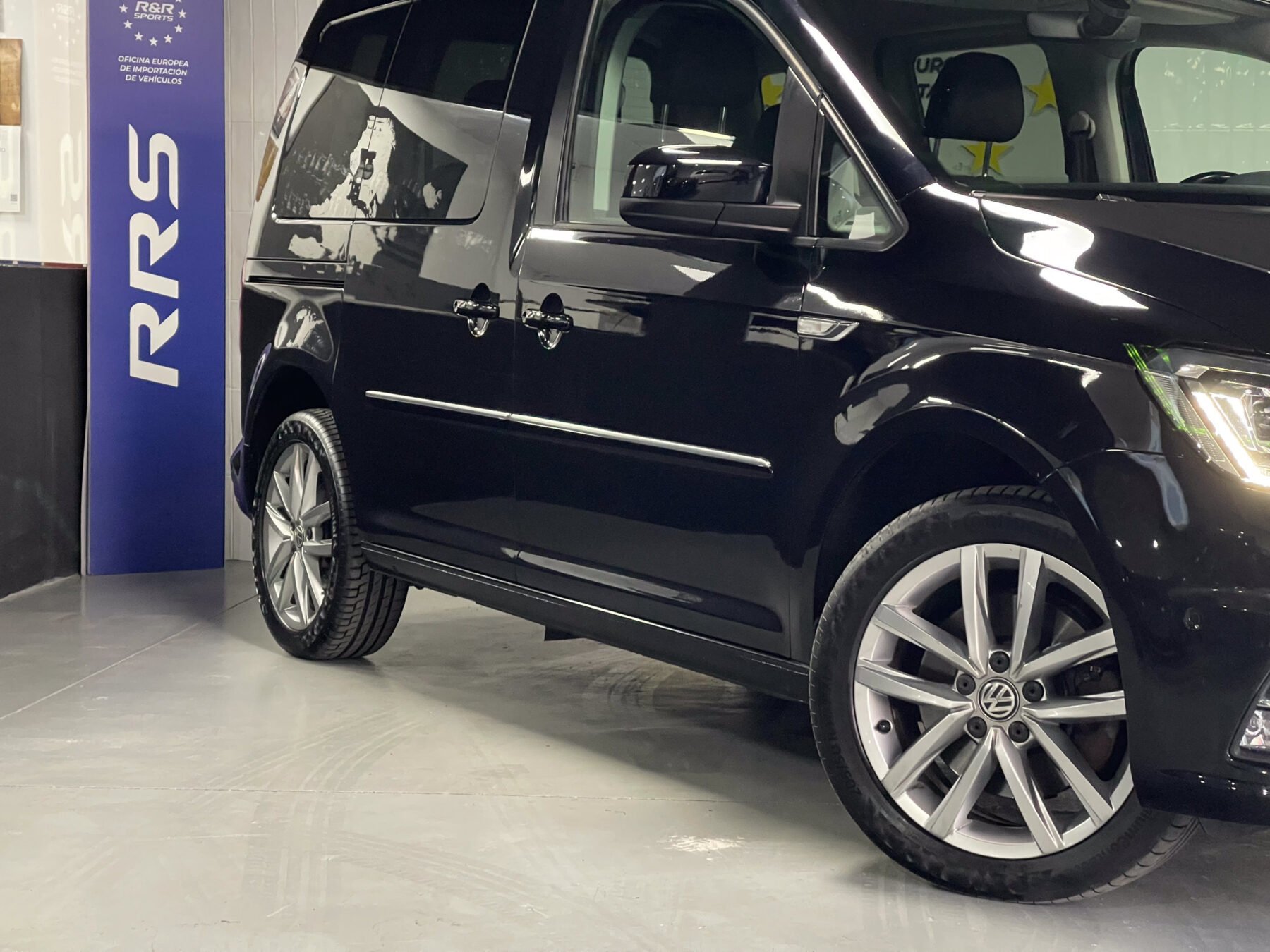 VOLKSWAGEN Caddy 2.0 TDI Highline DSG