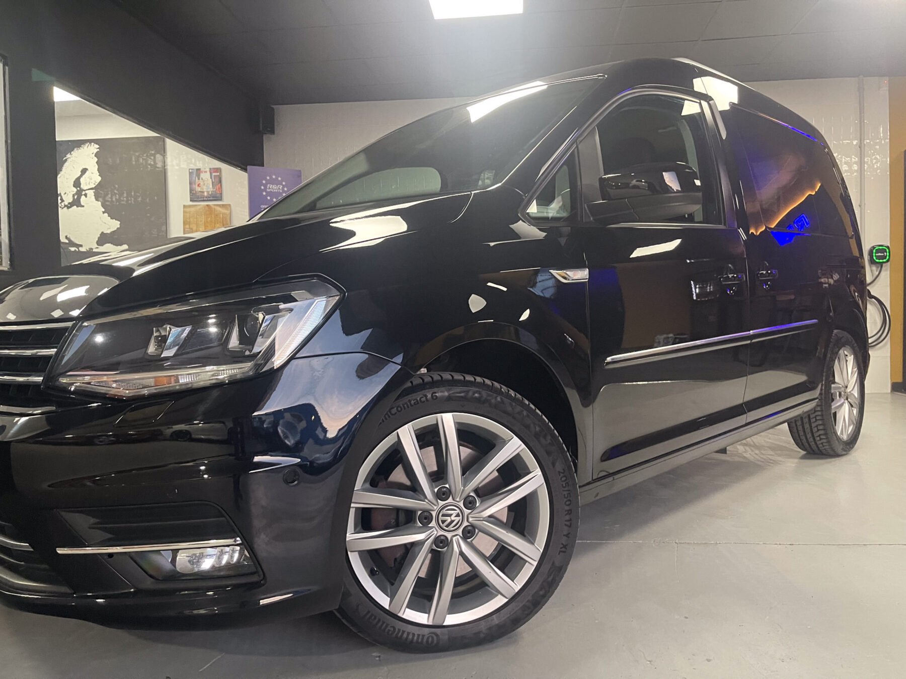 VOLKSWAGEN Caddy 2.0 TDI Highline DSG