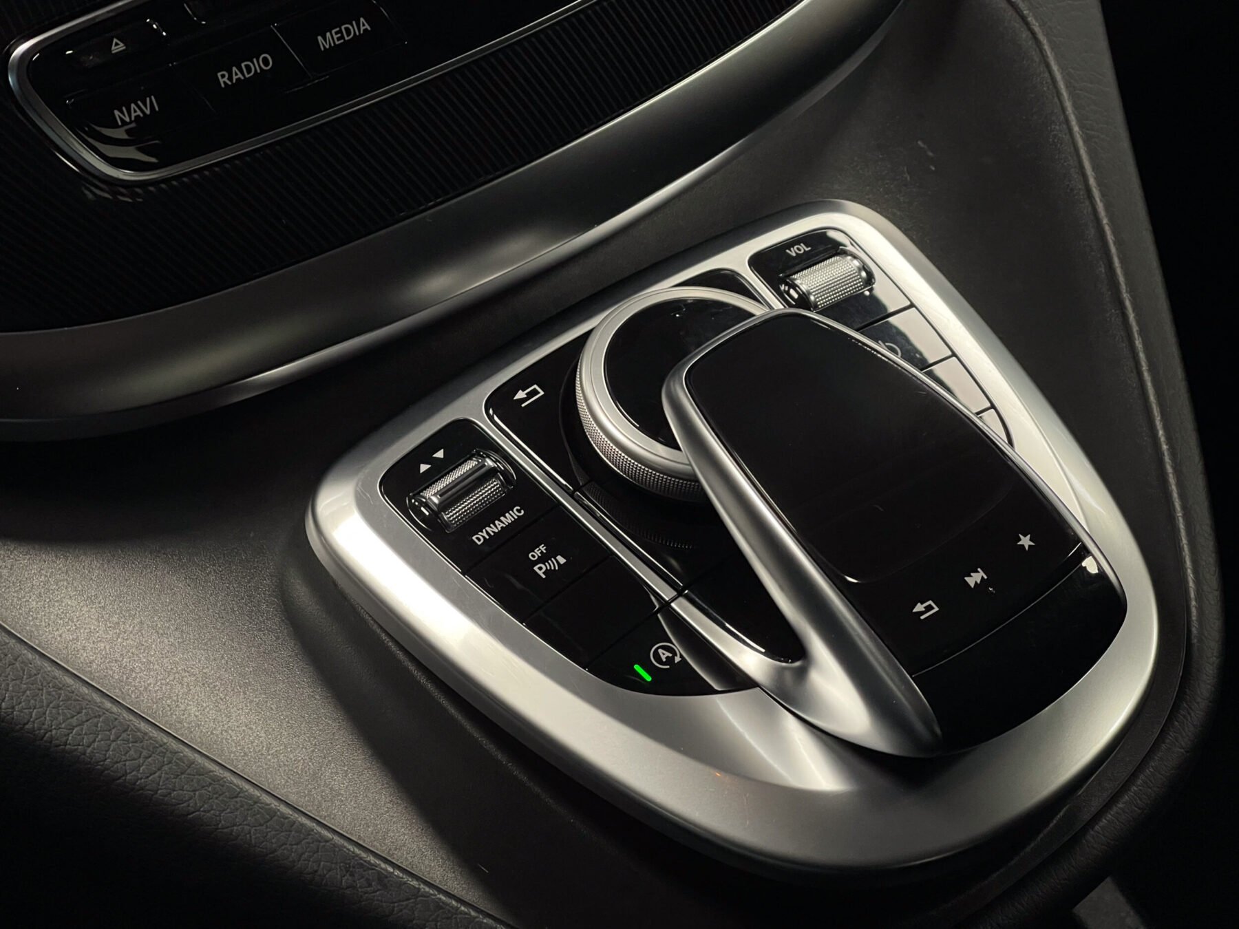 MERCEDES-BENZ Clase V 200 CDI