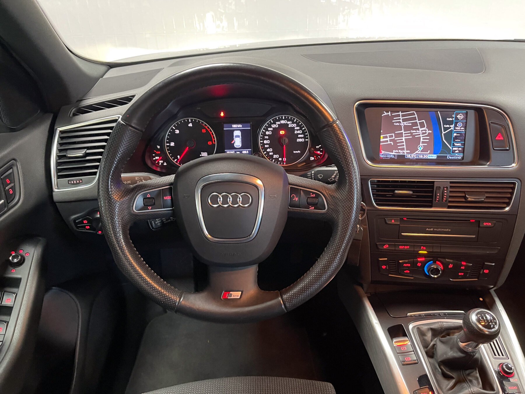 AUDI Q5 2.0 TDI Quattro Sline