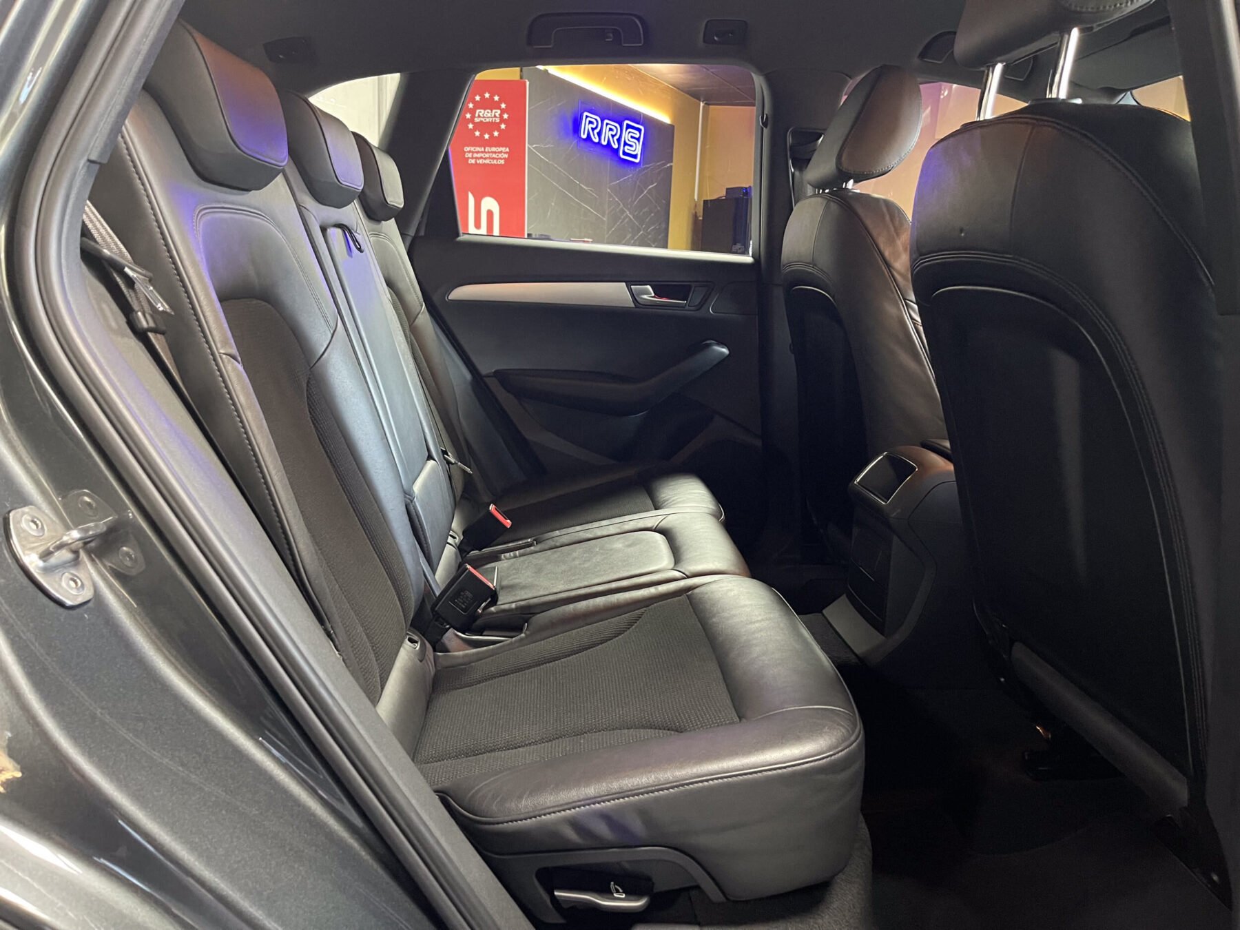 AUDI Q5 2.0 TDI Quattro Sline