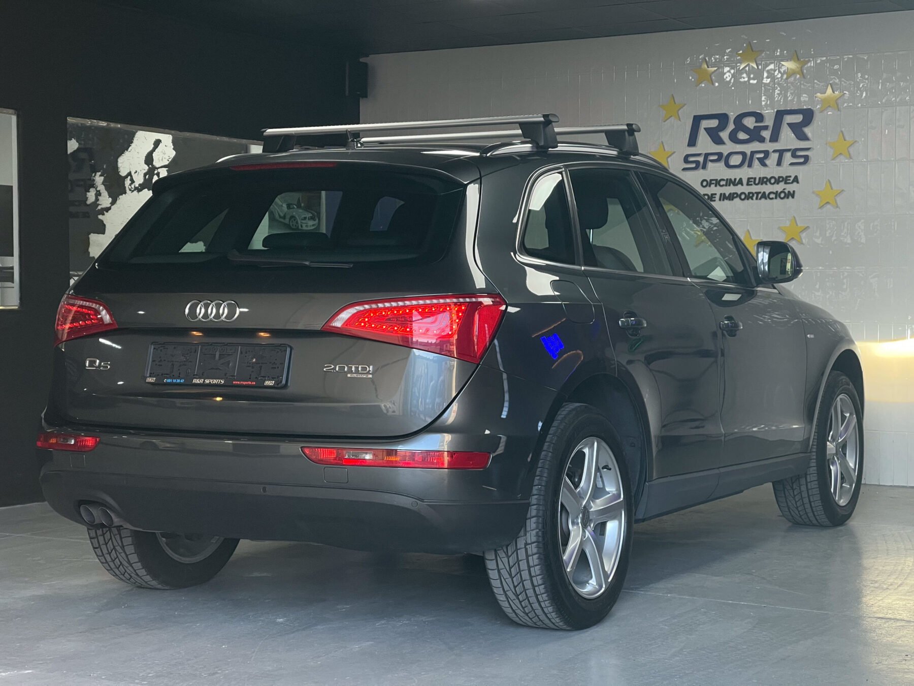 AUDI Q5 2.0 TDI Quattro Sline