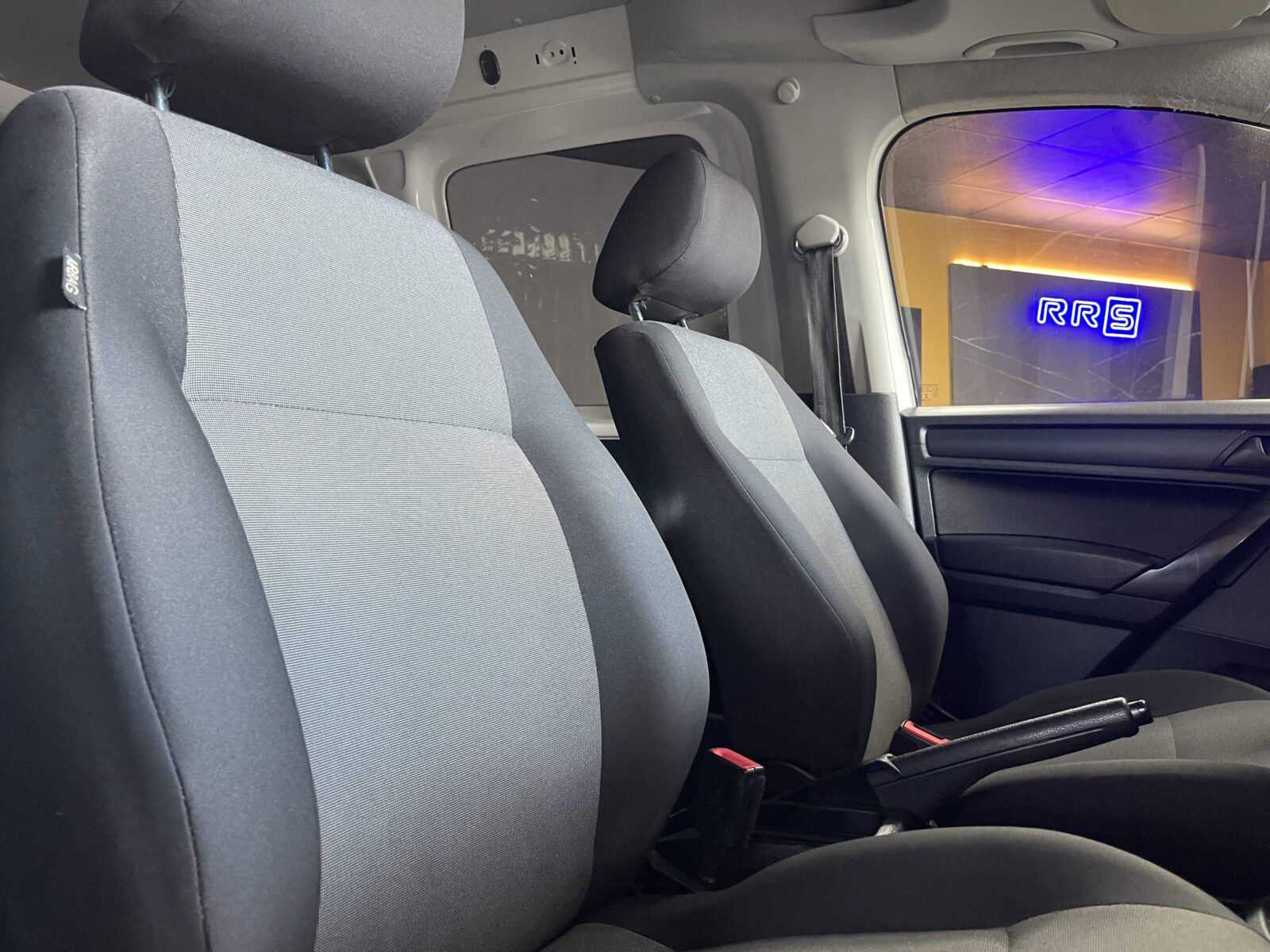 VOLKSWAGEN Caddy 2.0 TDI KOMBI 4MOTION