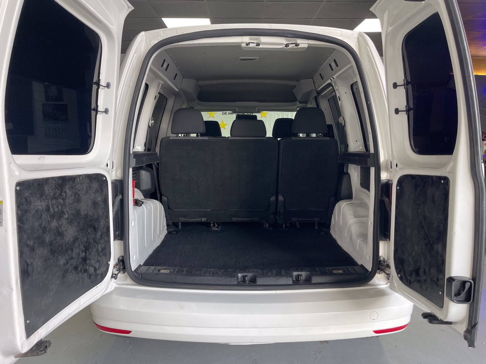 VOLKSWAGEN Caddy 2.0 TDI KOMBI 4MOTION