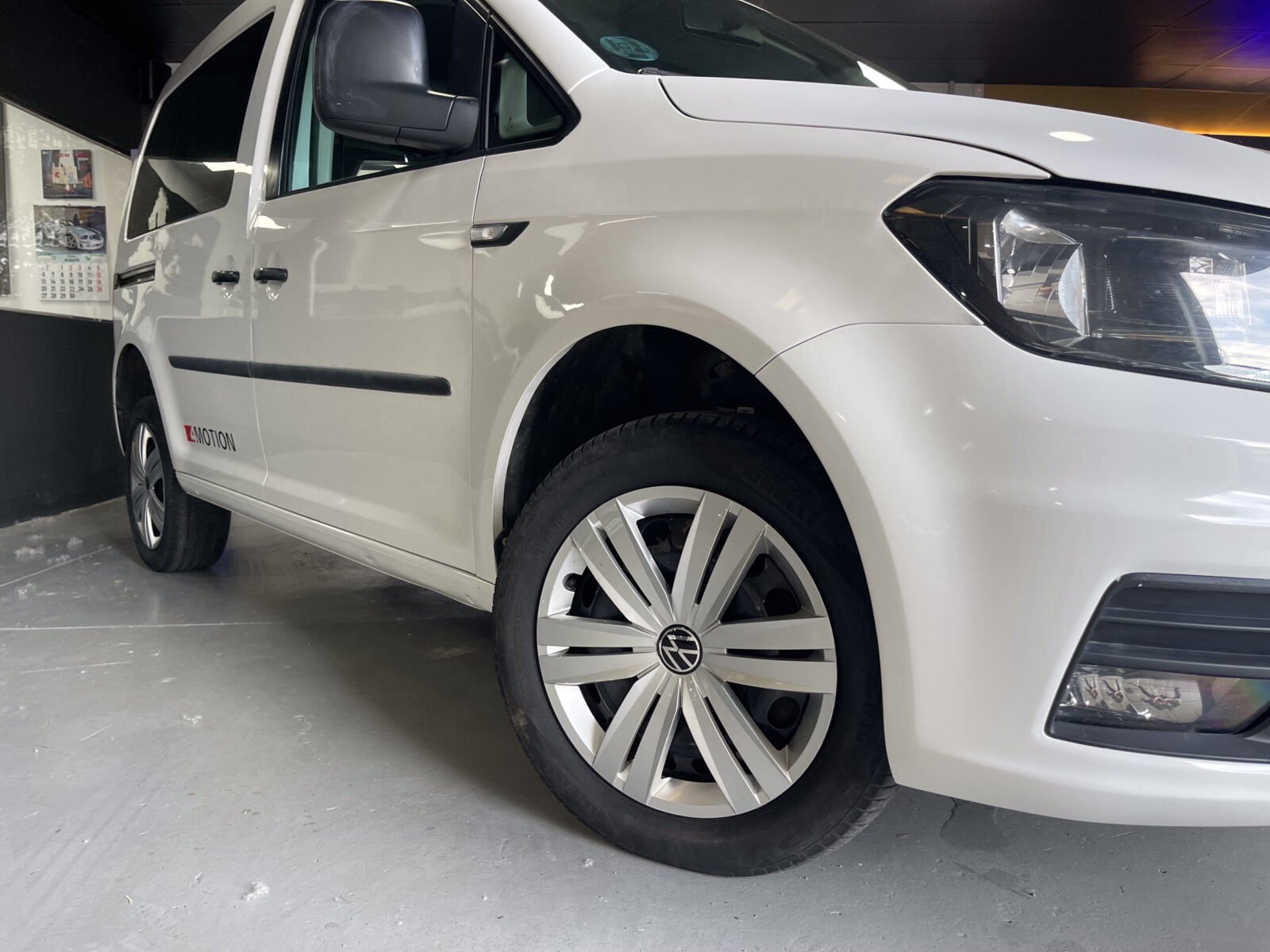 VOLKSWAGEN Caddy 2.0 TDI KOMBI 4MOTION