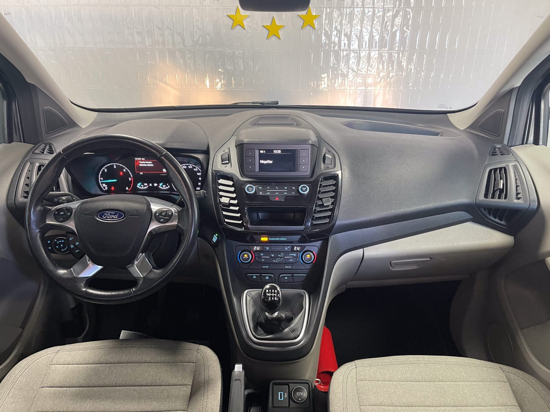 FORD Grand Tourneo 1.5 TDCi Titanium