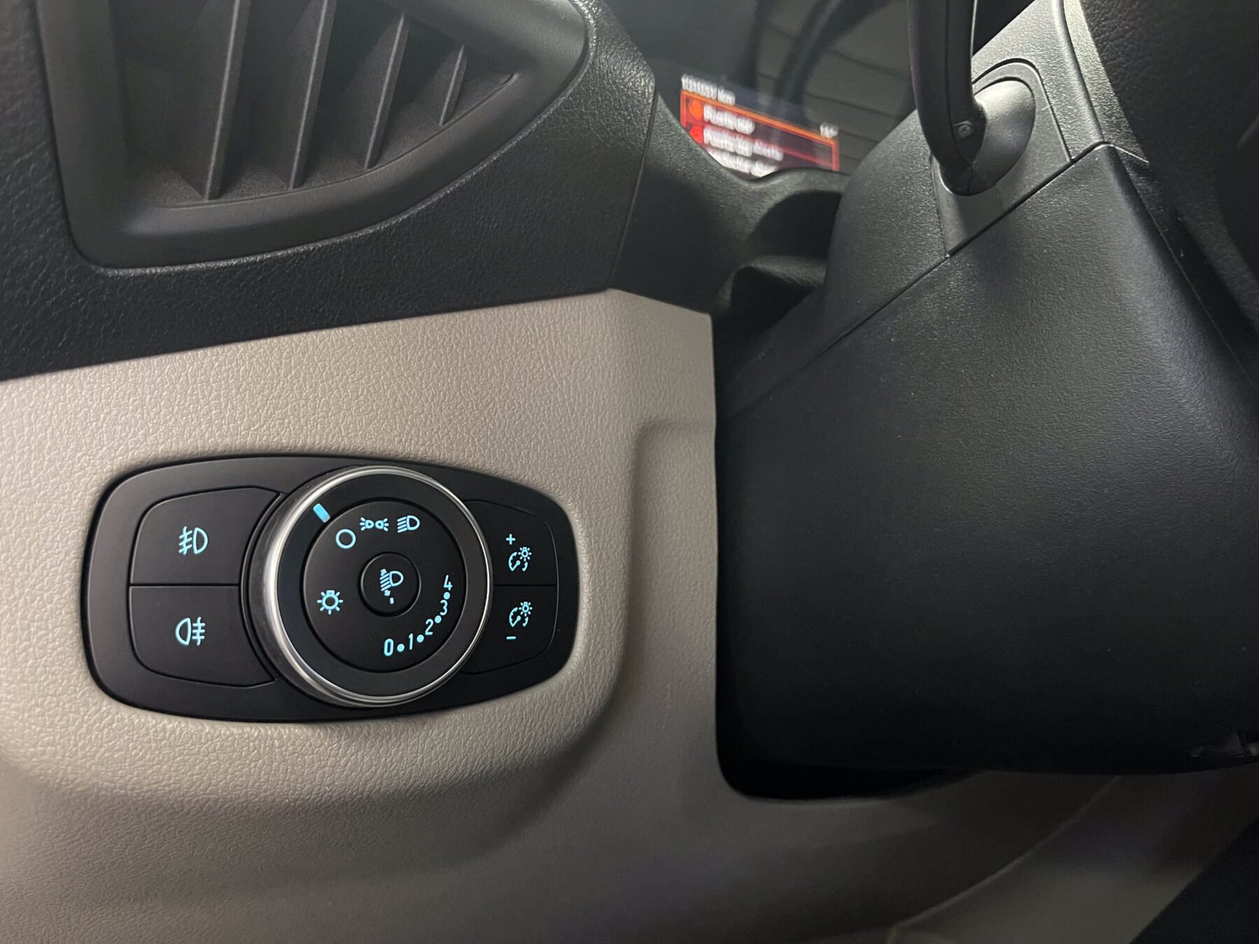 FORD Grand Tourneo 1.5 TDCi Titanium