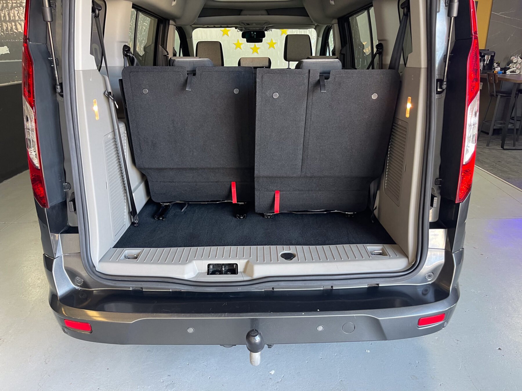 FORD Grand Tourneo 1.5 TDCi Titanium