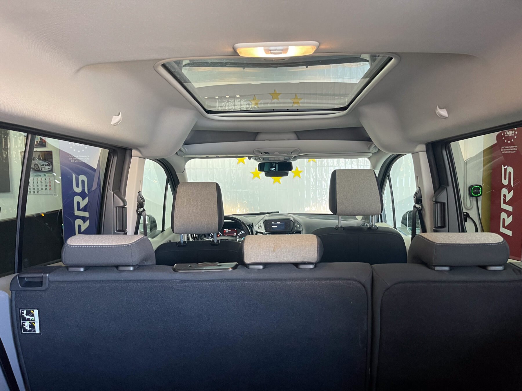 FORD Grand Tourneo 1.5 TDCi Titanium