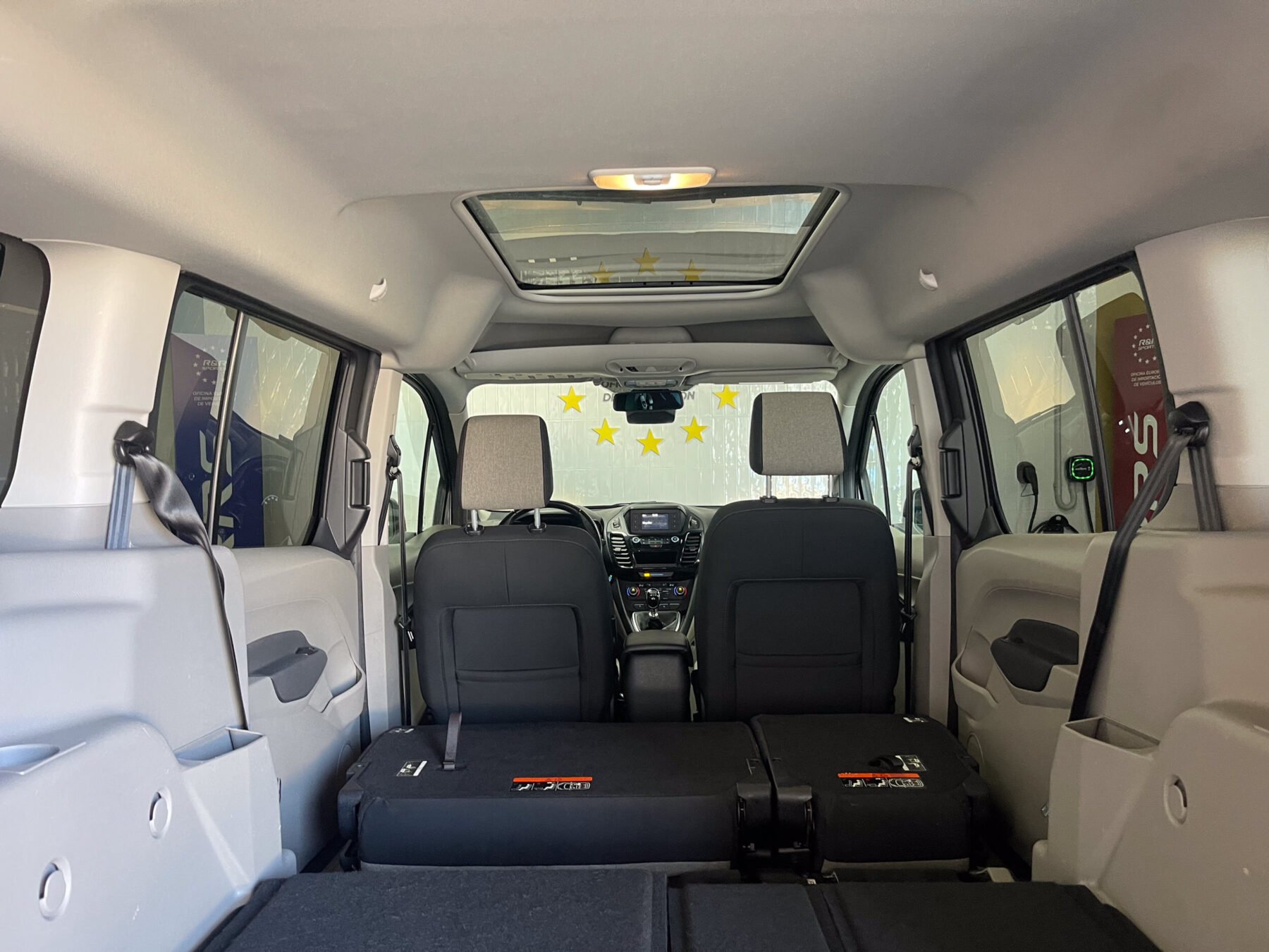 FORD Grand Tourneo 1.5 TDCi Titanium