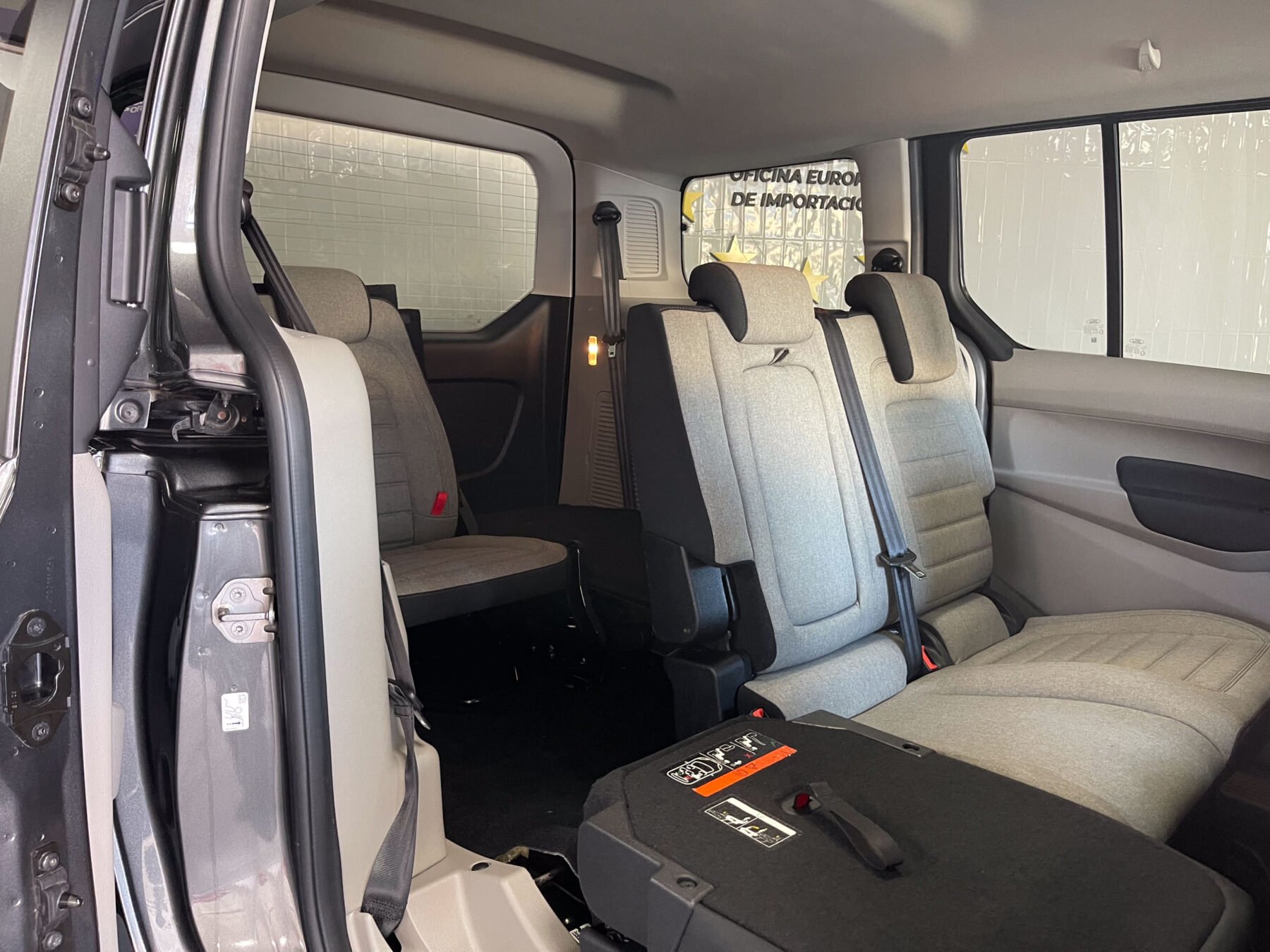 FORD Grand Tourneo 1.5 TDCi Titanium