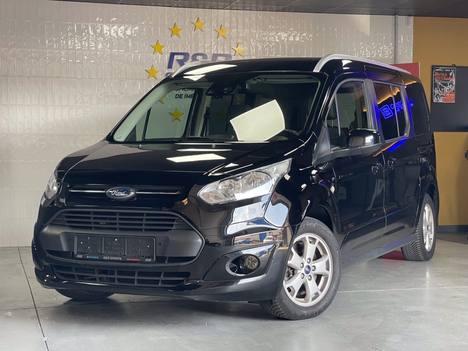 FORD Grand Tourneo 1.5 Tdci Titanium 