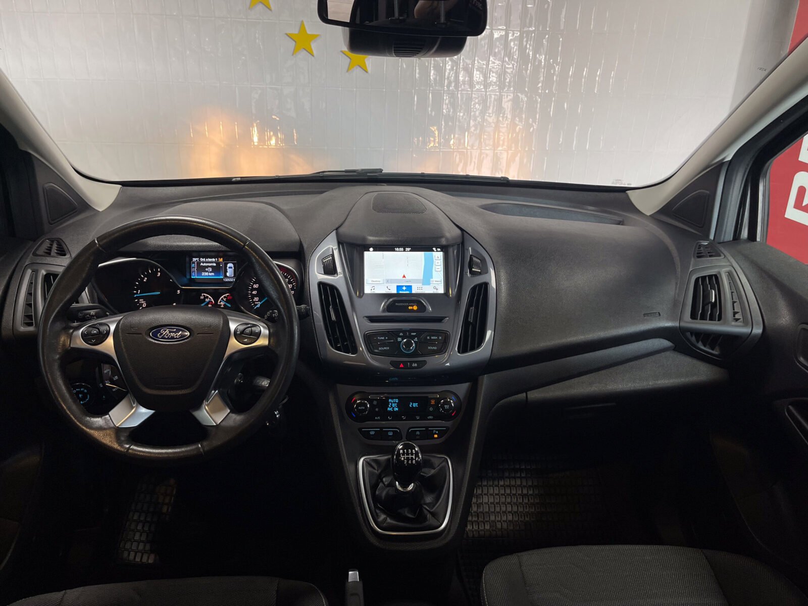 FORD Grand Tourneo 1.5 Tdci Titanium 