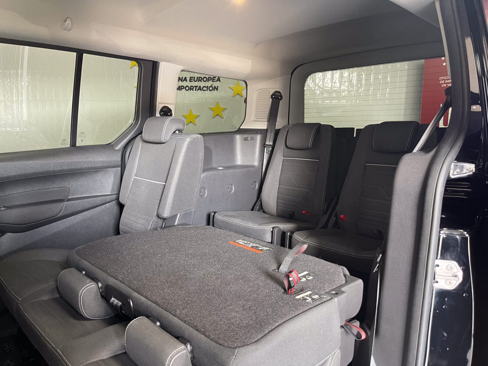 FORD Grand Tourneo 1.5 Tdci Titanium 