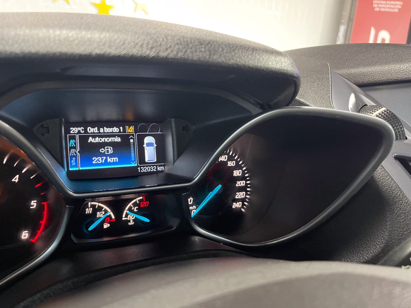 FORD Grand Tourneo 1.5 Tdci Titanium 