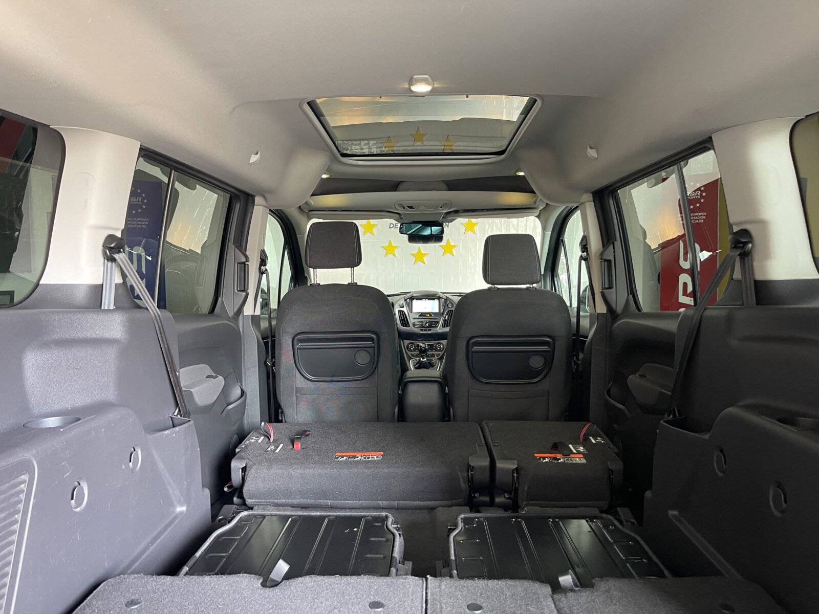 FORD Grand Tourneo 1.5 Tdci Titanium 