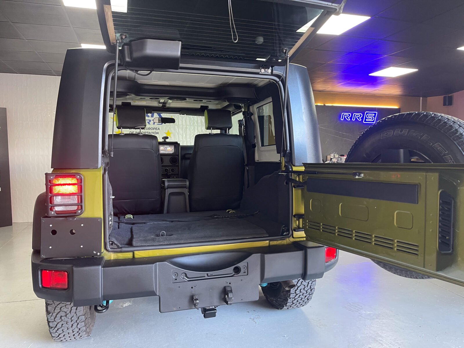 JEEP Wrangler Unlimited 2.8 CRD Sport