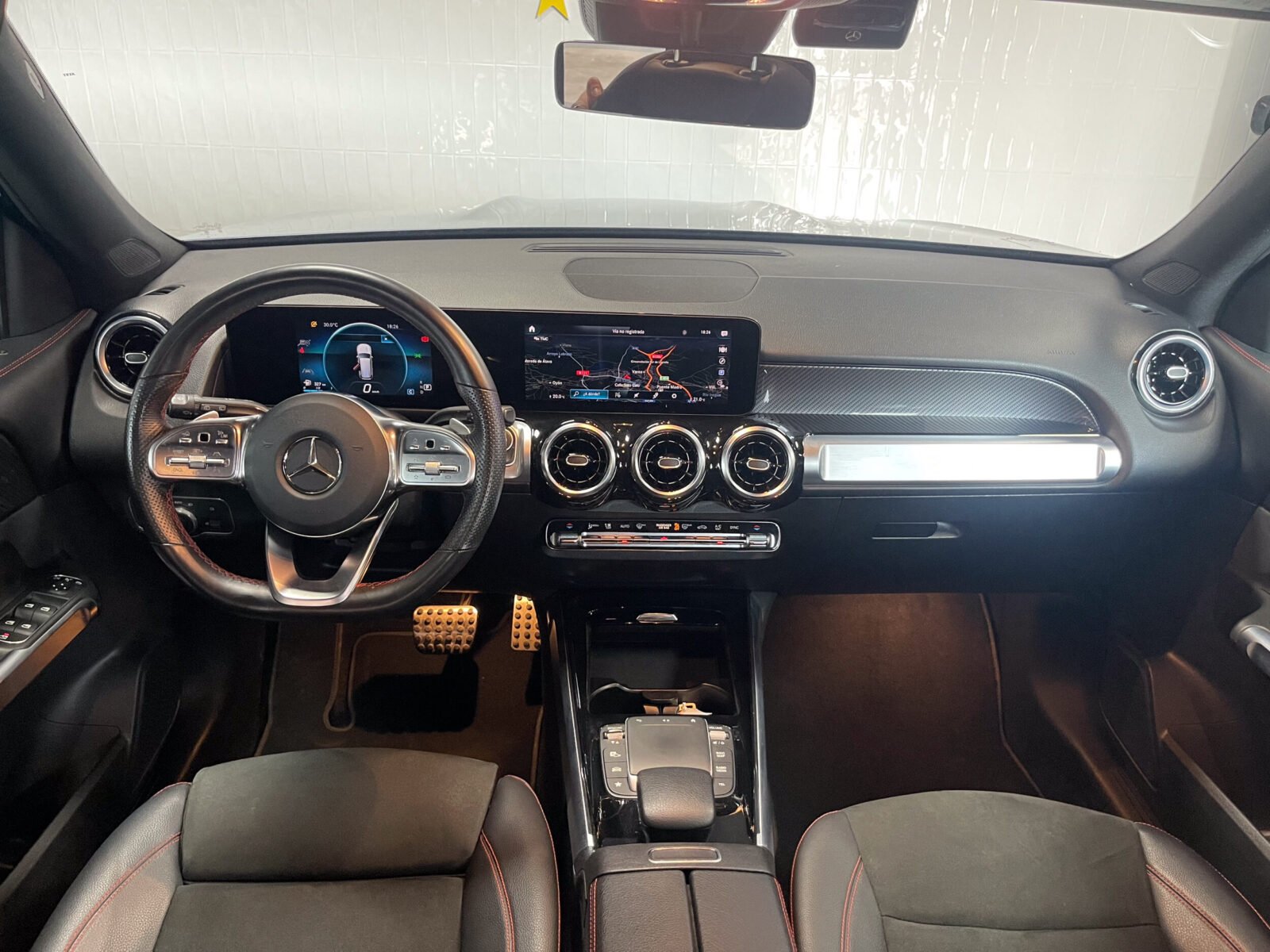 MERCEDES-BENZ 200 d AMG