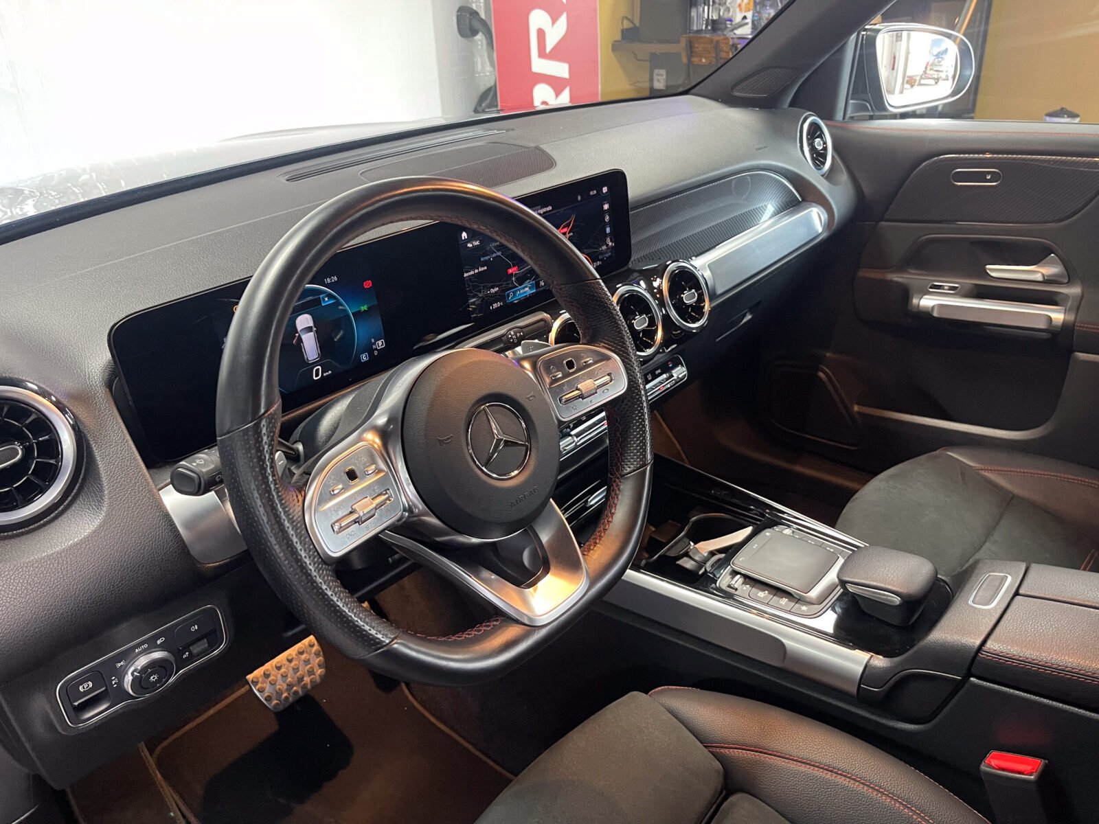 MERCEDES-BENZ 200 d AMG