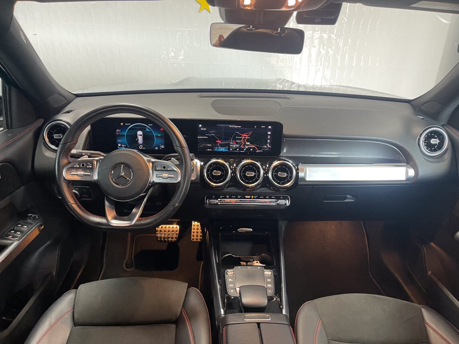MERCEDES-BENZ 200 d AMG