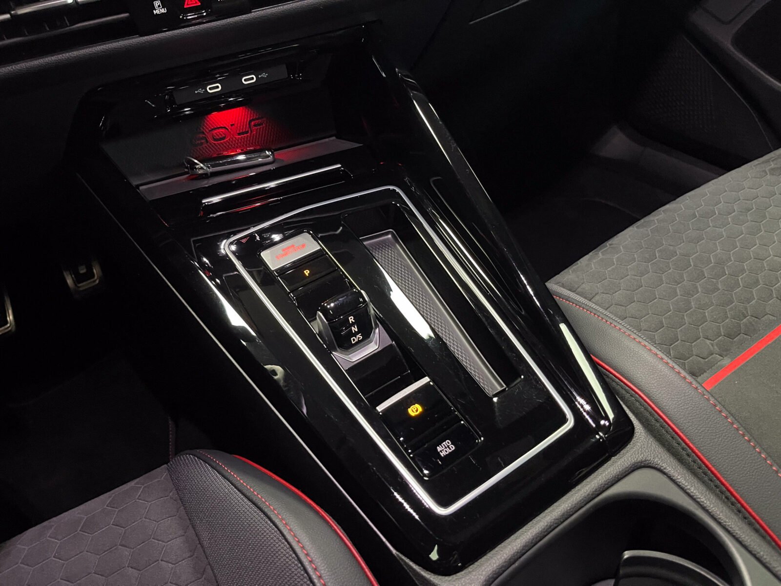 VOLKSWAGEN Golf GTI CLUBSPORT